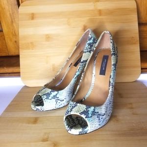 Light Blue/Green turquoise snakeskin texture peep toe pumps